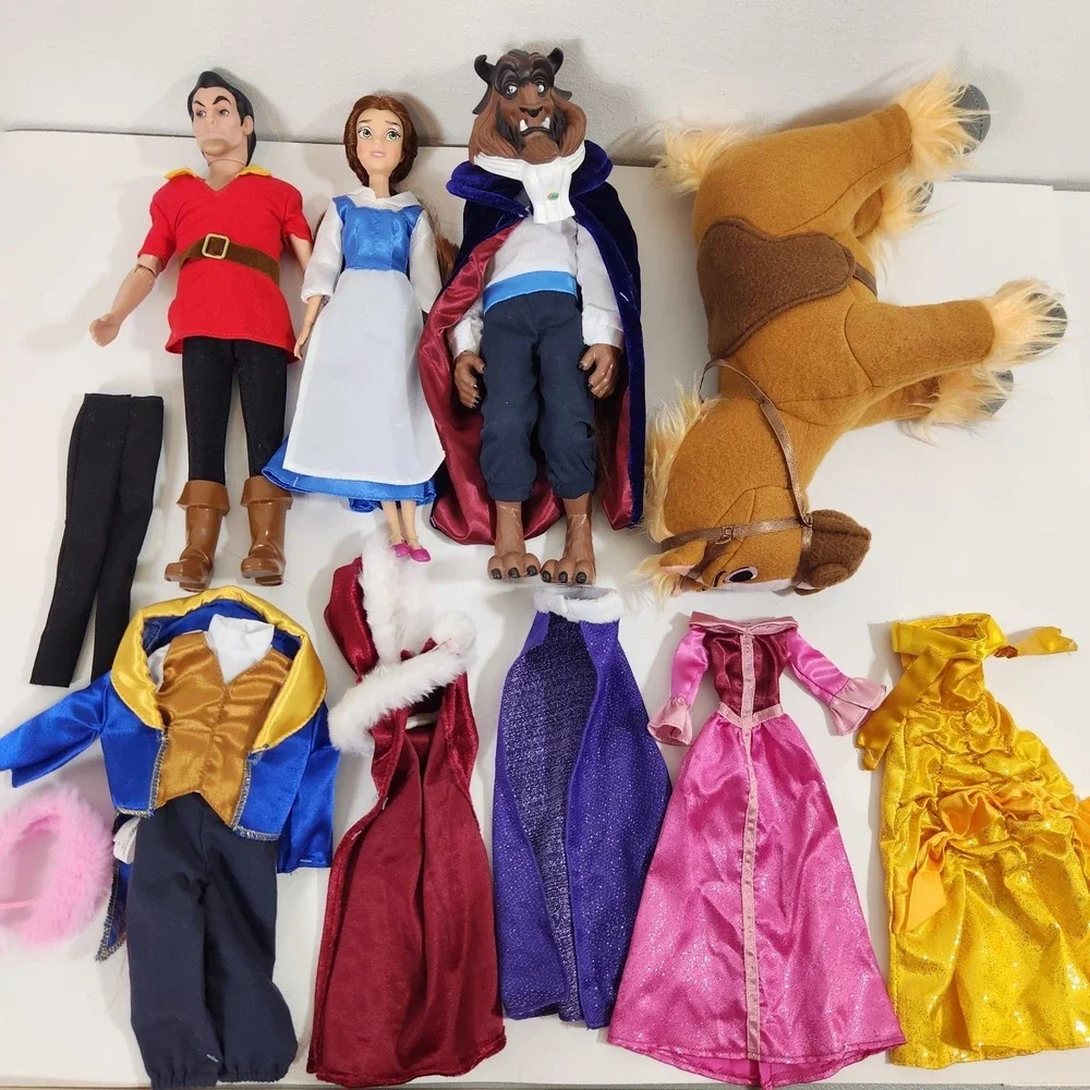 Disney Store 2024 Beauty & Beast Belle Doll Deluxe Gift Set Gaston Incomplete